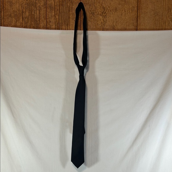 EGARA Men’s Classic Black Necktie - Picture 1 of 3